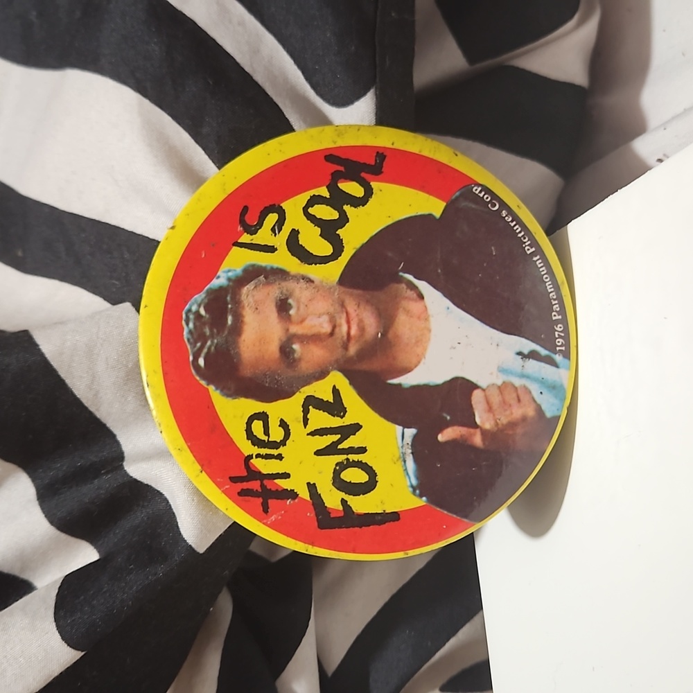"THE FONZ IS COOL" 1976 PIN